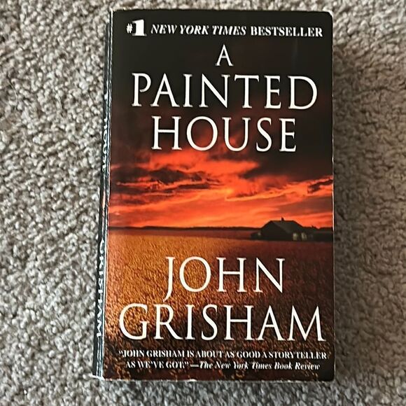 “A Painted House” a paperback by John Grisham! - Picture 6 of 6